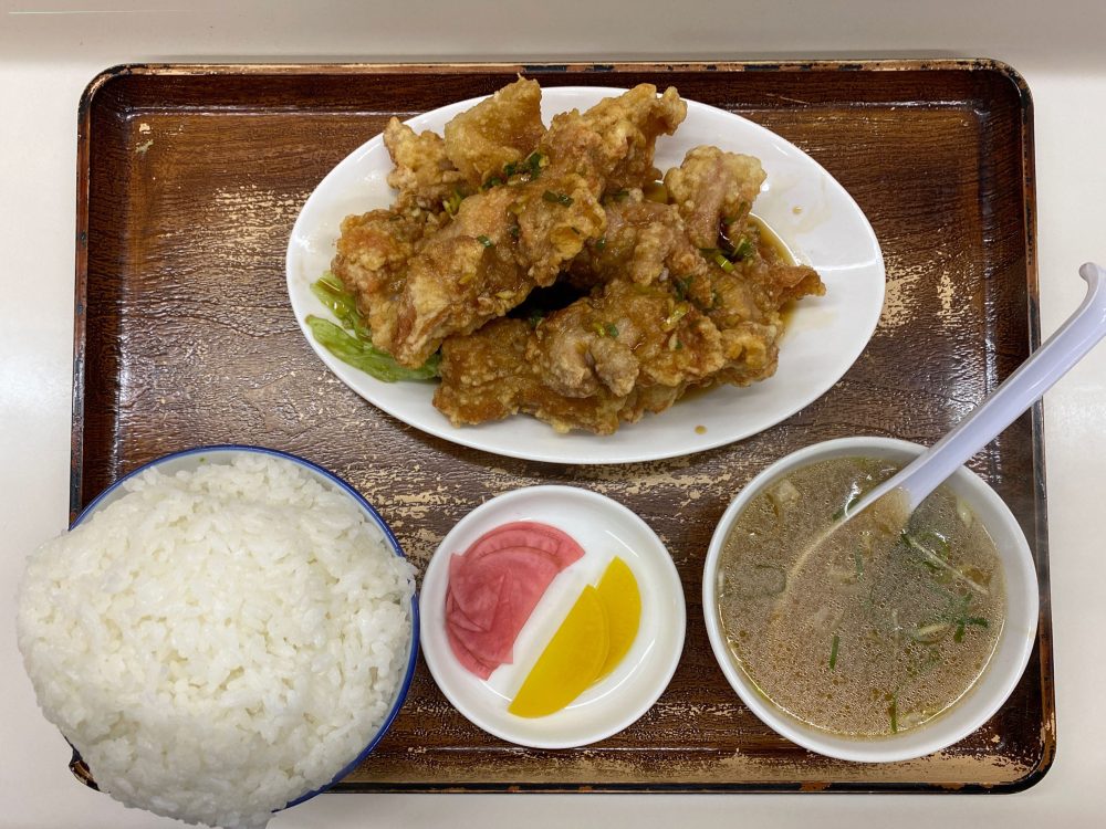 No 58 弘前市 学生街で食べるボリュームたっぷりの中華定食 ラーメン華心の ユーリンチ定食 と 肉ニラ炒め定食 つがぐるめ