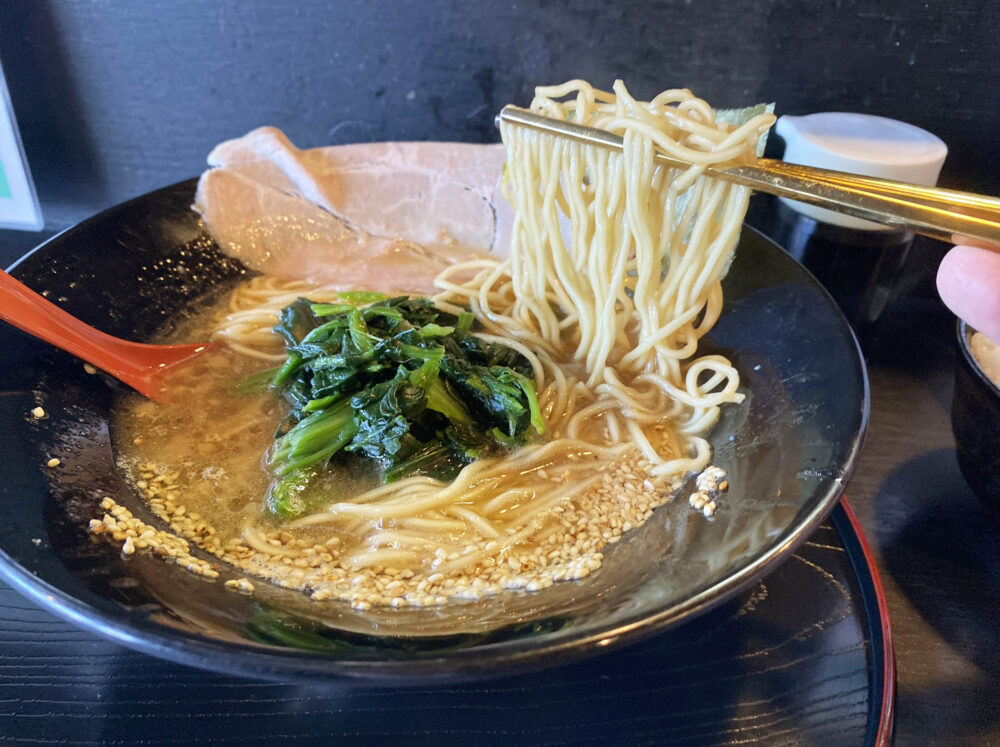 鶏豚骨醤油拉麺 